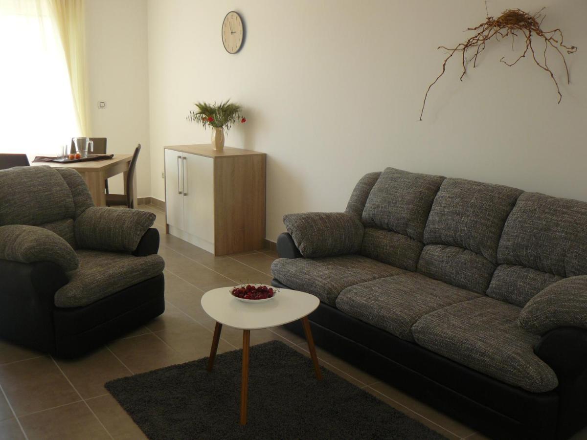 Our Nest Accommodation Privlaka  Ngoại thất bức ảnh