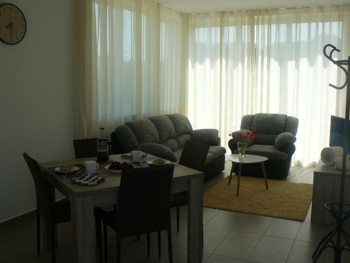 Our Nest Accommodation Privlaka  Ngoại thất bức ảnh